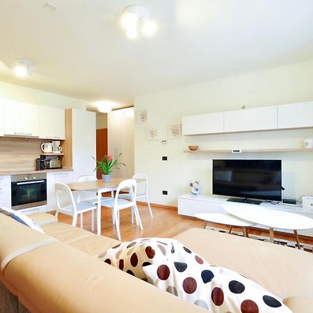 Ski In/Ski Out 2-Bedroom Free Parking Bach  Buitenkant foto