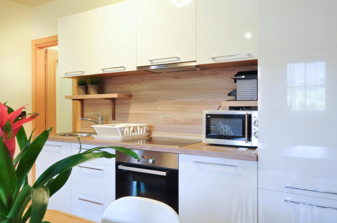 Ski In/Ski Out 2-Bedroom Free Parking Bach  Buitenkant foto