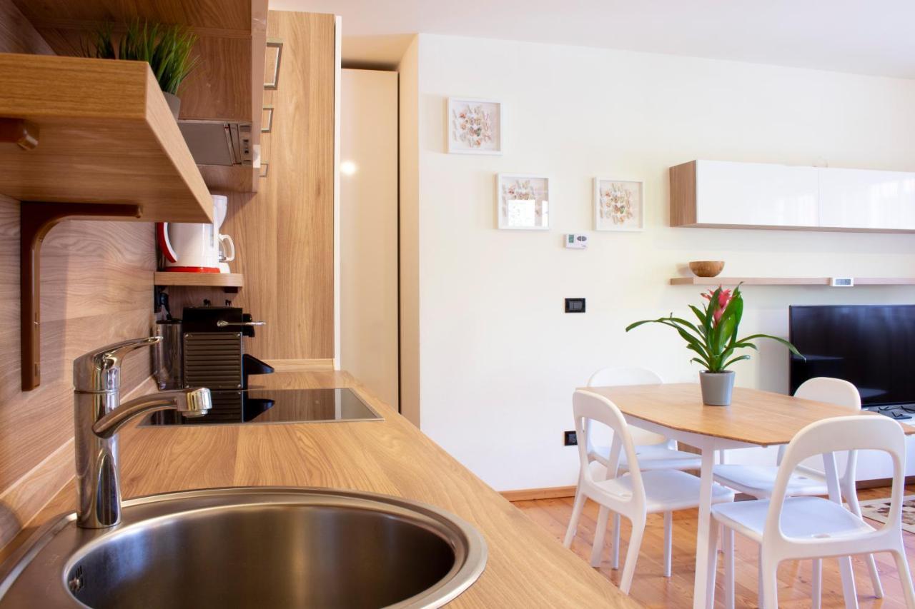 Ski In/Ski Out 2-Bedroom Free Parking Bach  Buitenkant foto